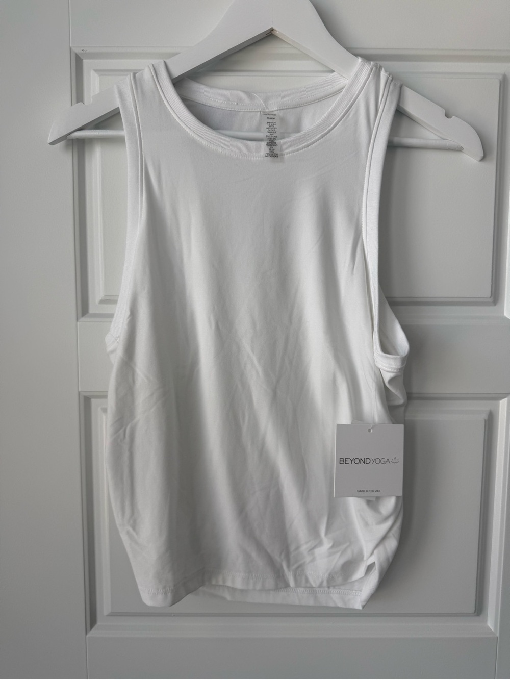 Beyond Yoga White Women's Tank Top - Breathable Muscle Style